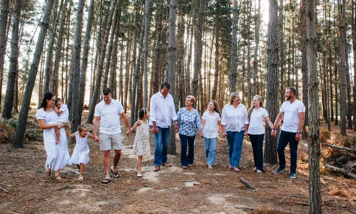 60-Minute Location Photoshoot – Individual, Families, Couples, or Maternity