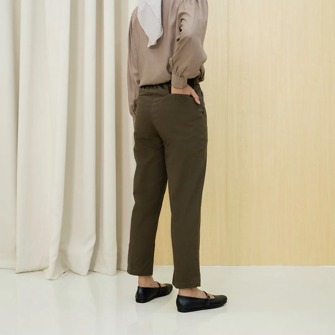 Classic Chino Pants