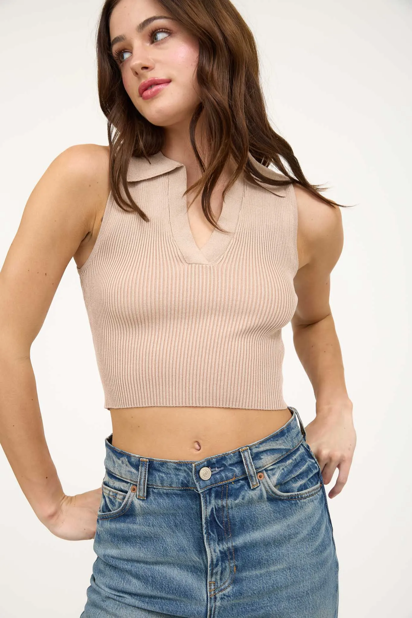COLLARED SLEEVELESS SWEATER KNIT CROP TOP
