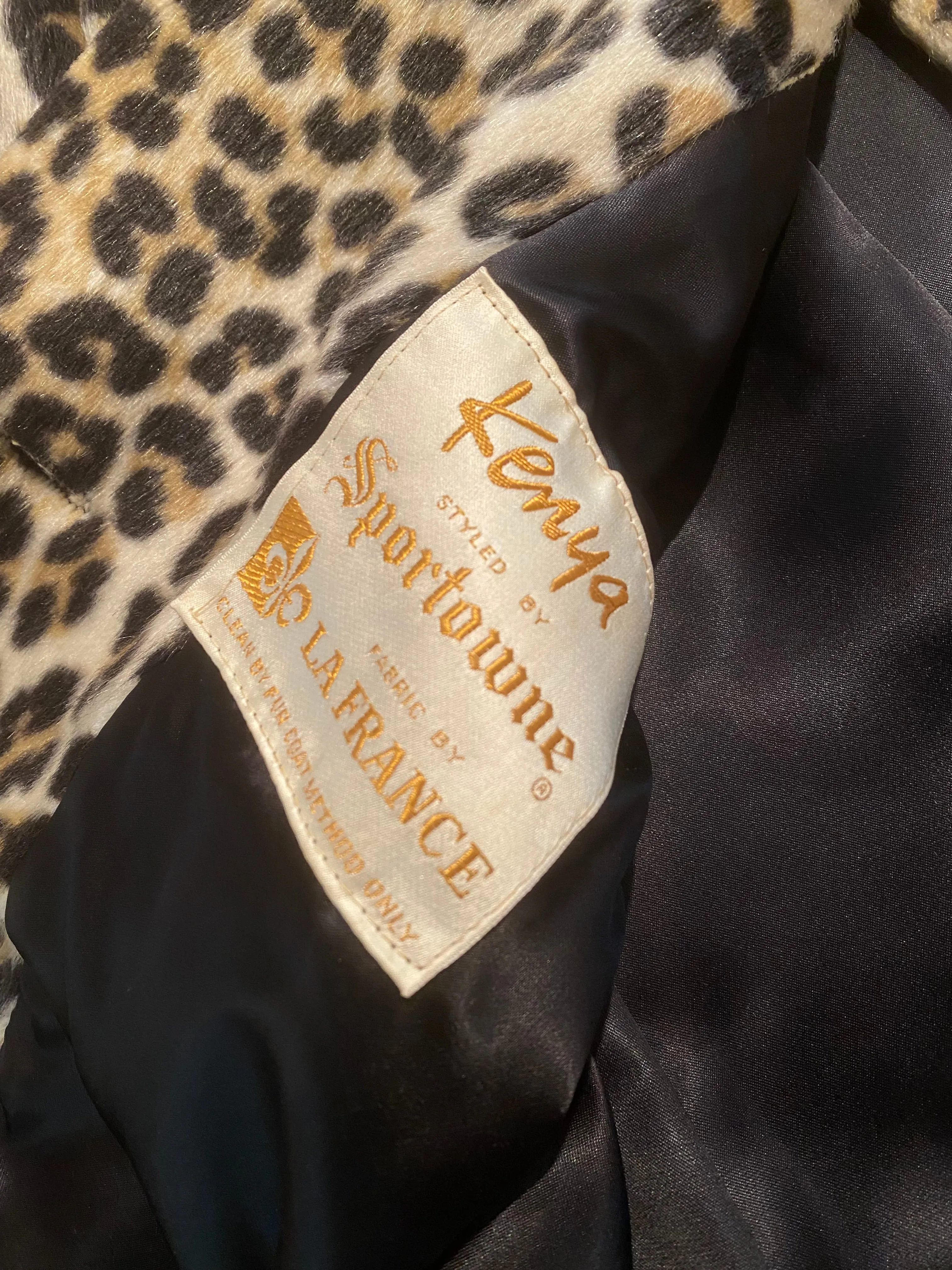 Glamorous 1960's Leopard Print Faux Fur Coat By Sportowne / Medium
