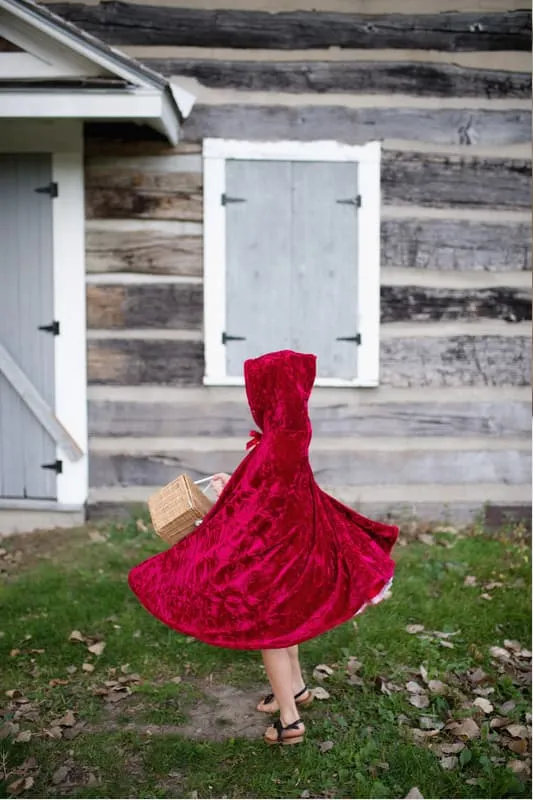 Great Pretenders - Little Red Riding Hood Cape - Size 5-6