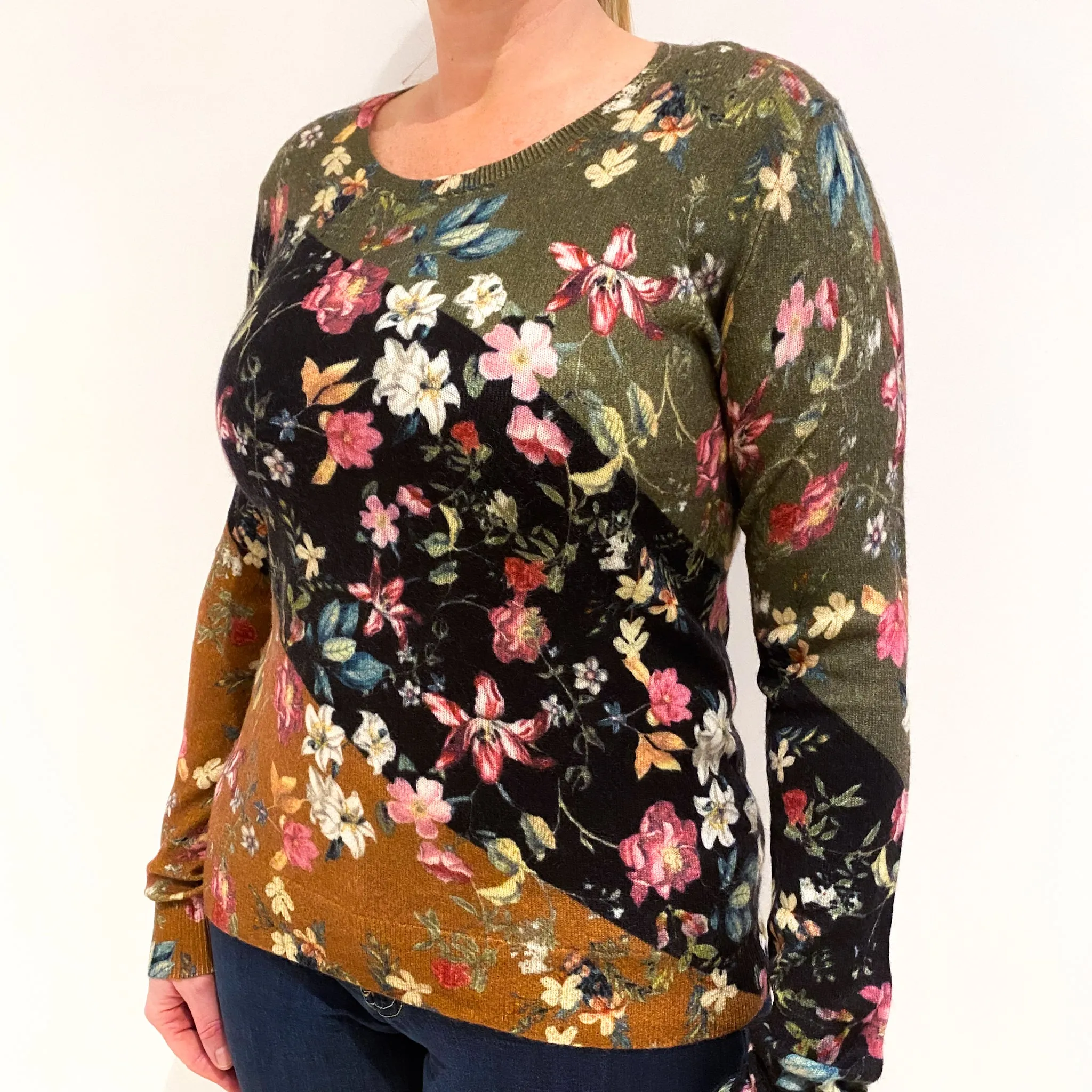 Green, Black and Toffee Floral Cashmere Crew Neck Jumper Large