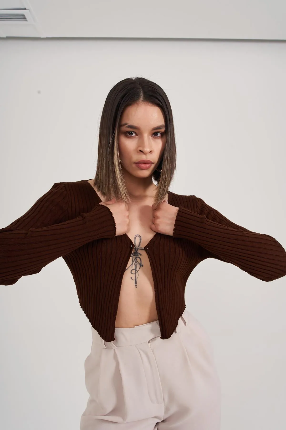 HLLY Women Odyssey Sweater Coffee - Richmond Hill
