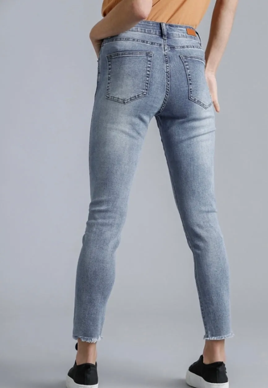Jubilee Raw Hem Skinny Jean