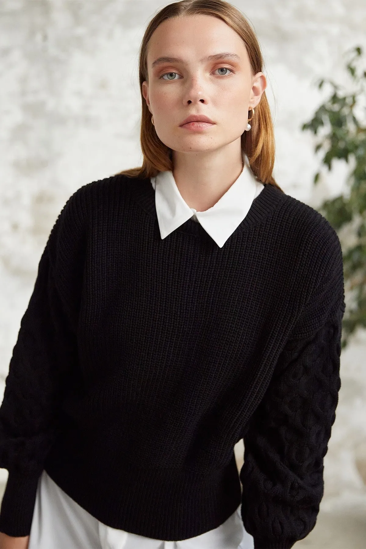 MDS Women Larisa Balloon Sleeve Knit Crop Sweater - Black - Olhão