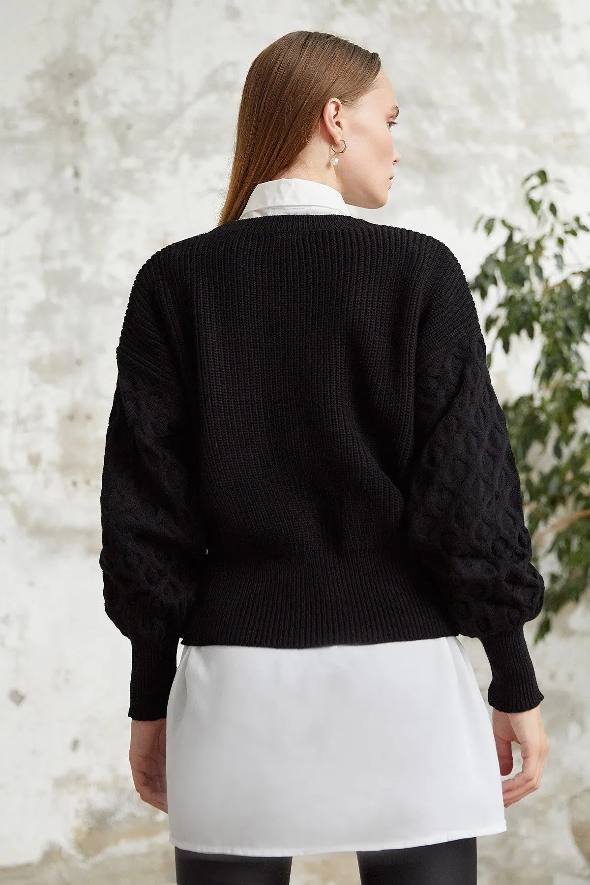 MDS Women Larisa Balloon Sleeve Knit Crop Sweater - Black - Olhão