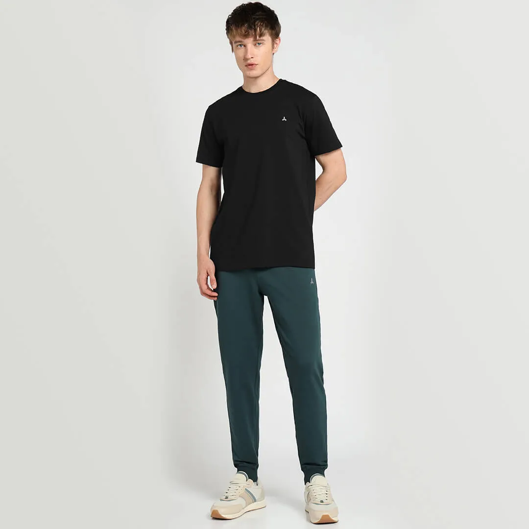Solid Stretch T-shirt -  Black