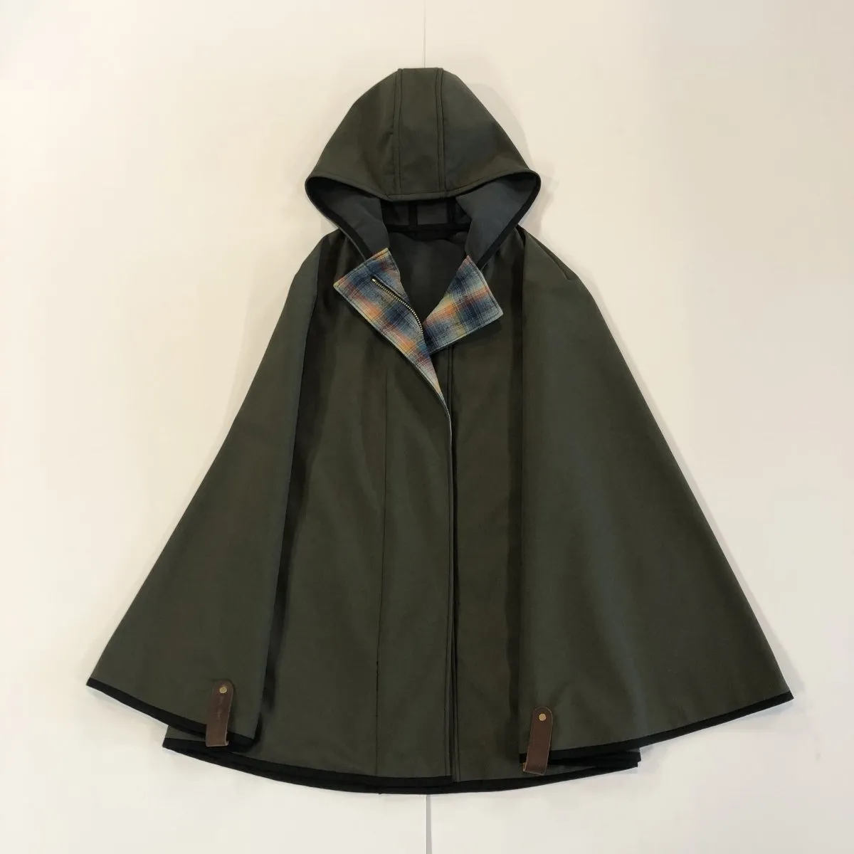 The Lele Cape - Adventure Cape