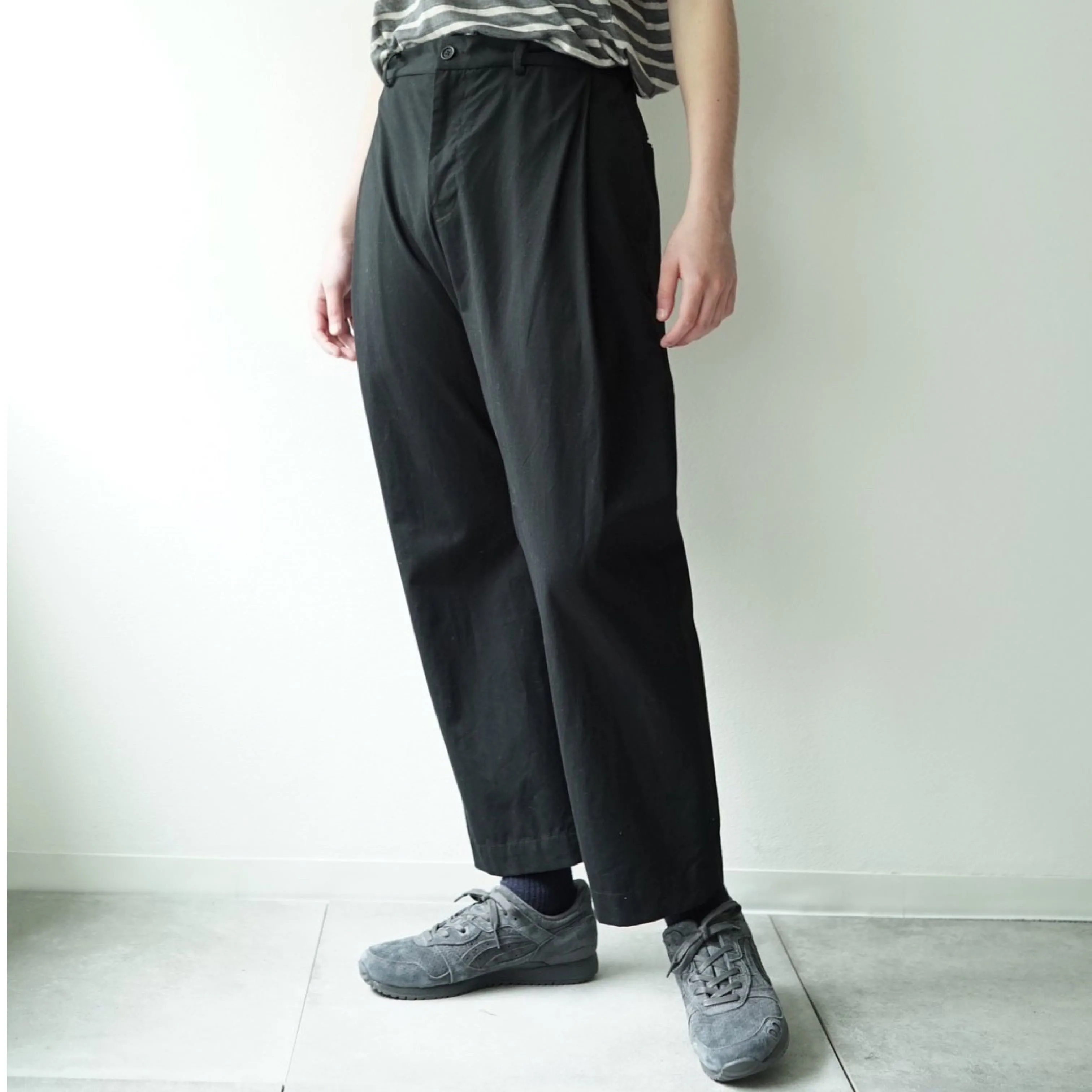 Ventile Cotton Weather Cloth Side Tuck Pants(BLACK)