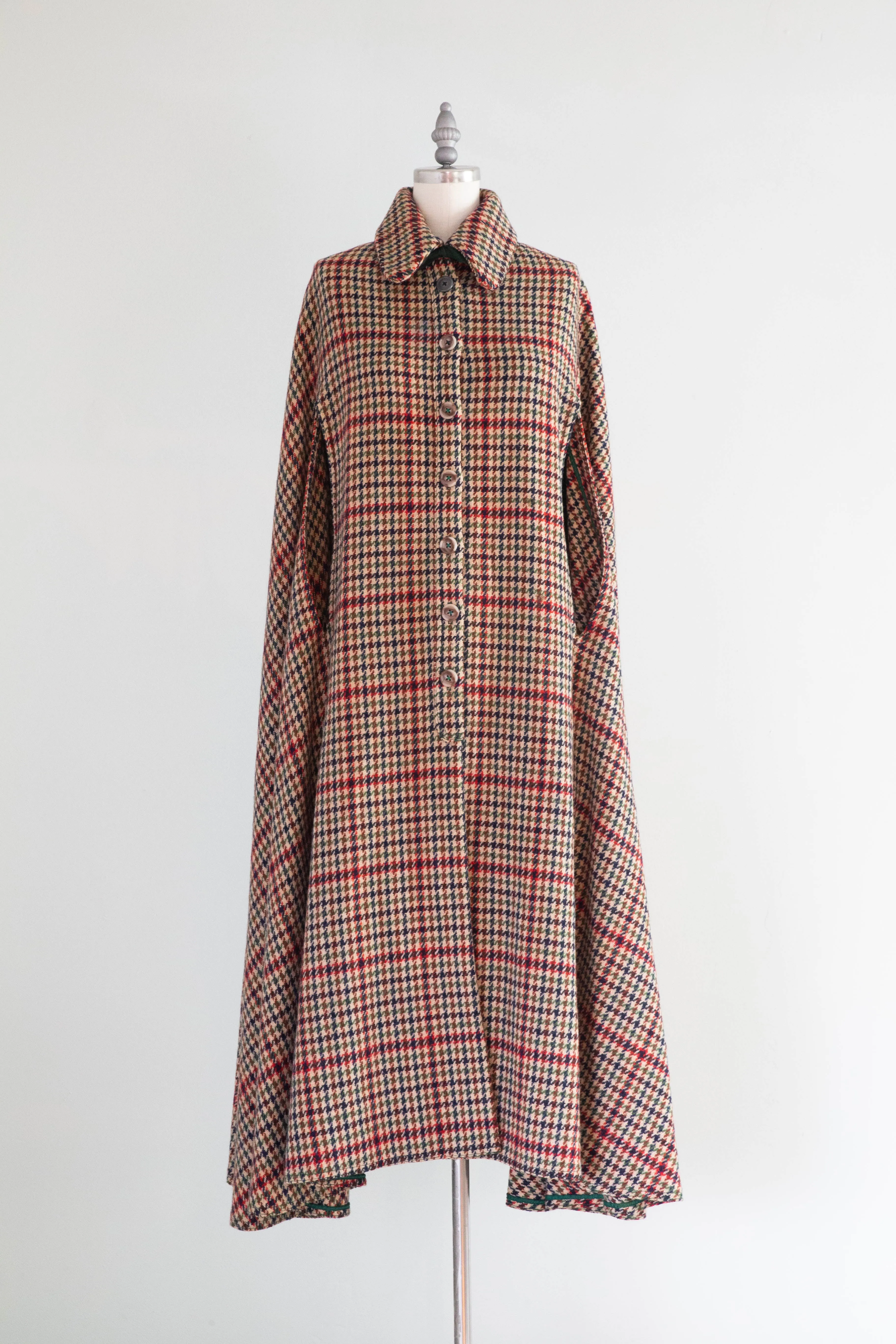 Vintage 1930's Wool Houndstooth Sherlock Cape With Additional Capelet / SM