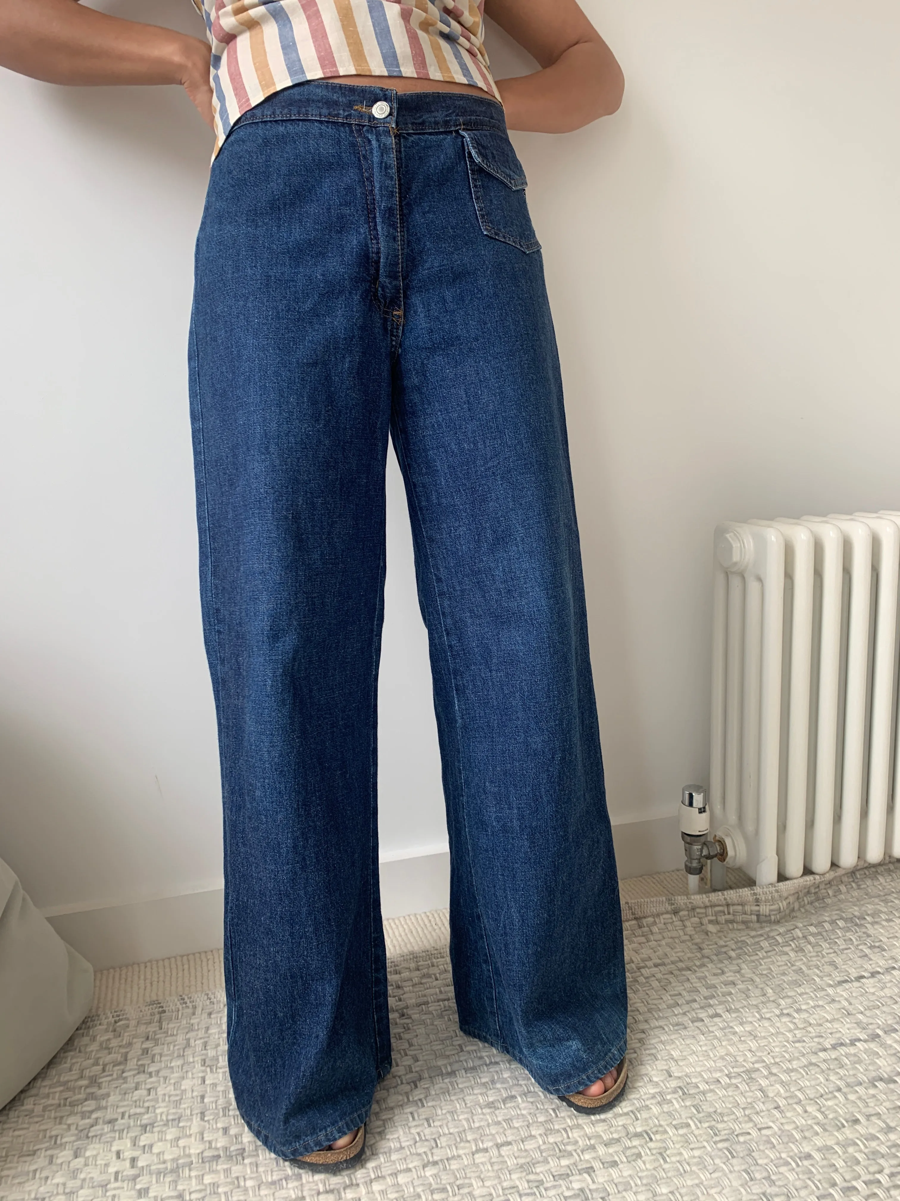 Vintage wide leg jeans W33